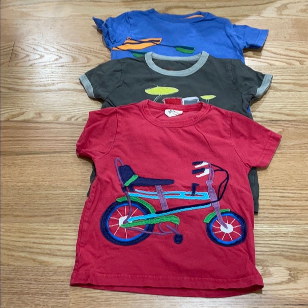 Lot of 3 boys Mini Boden tops. Size 2-3 yr.